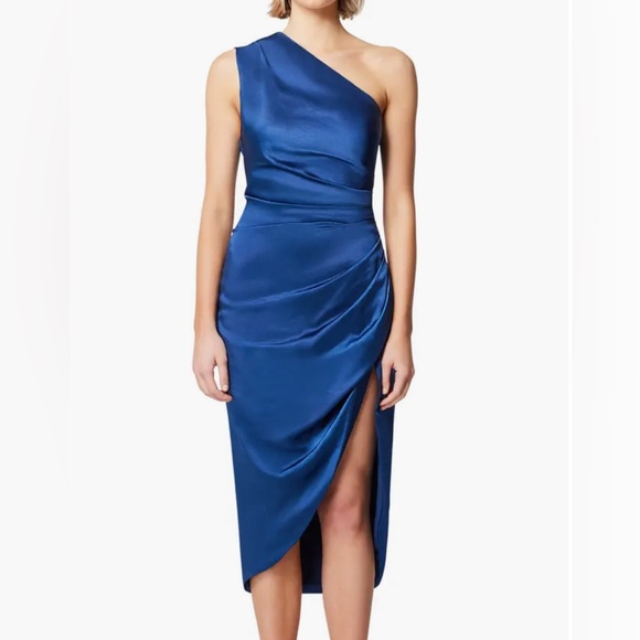 Cassini One-Shoulder Dress by Elliatt . Worn once - Picture 1 of 2